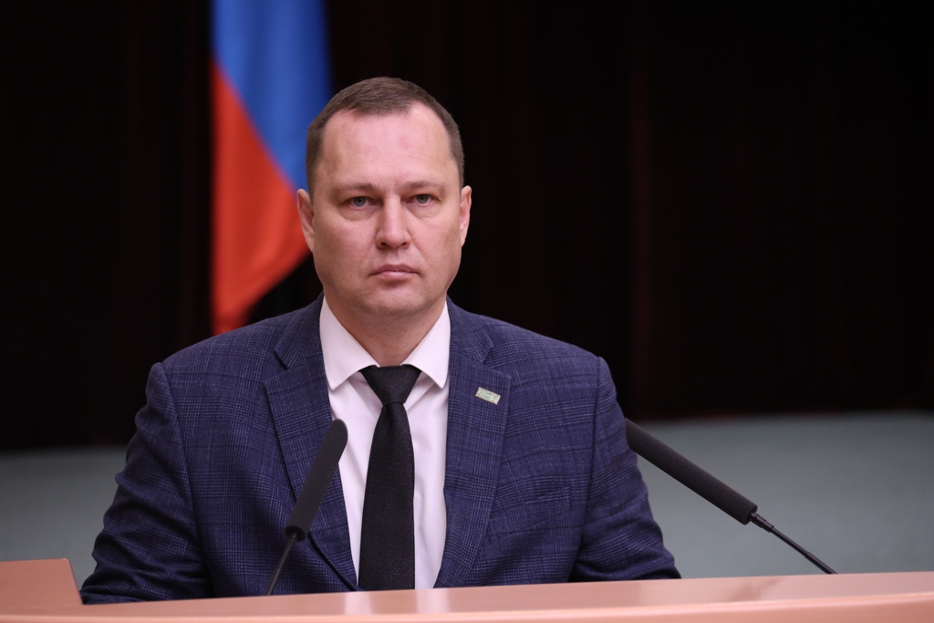 Юрий Юрин экстренно покинул заседание Саратовской облдумы из-за ночной атаки БПЛА